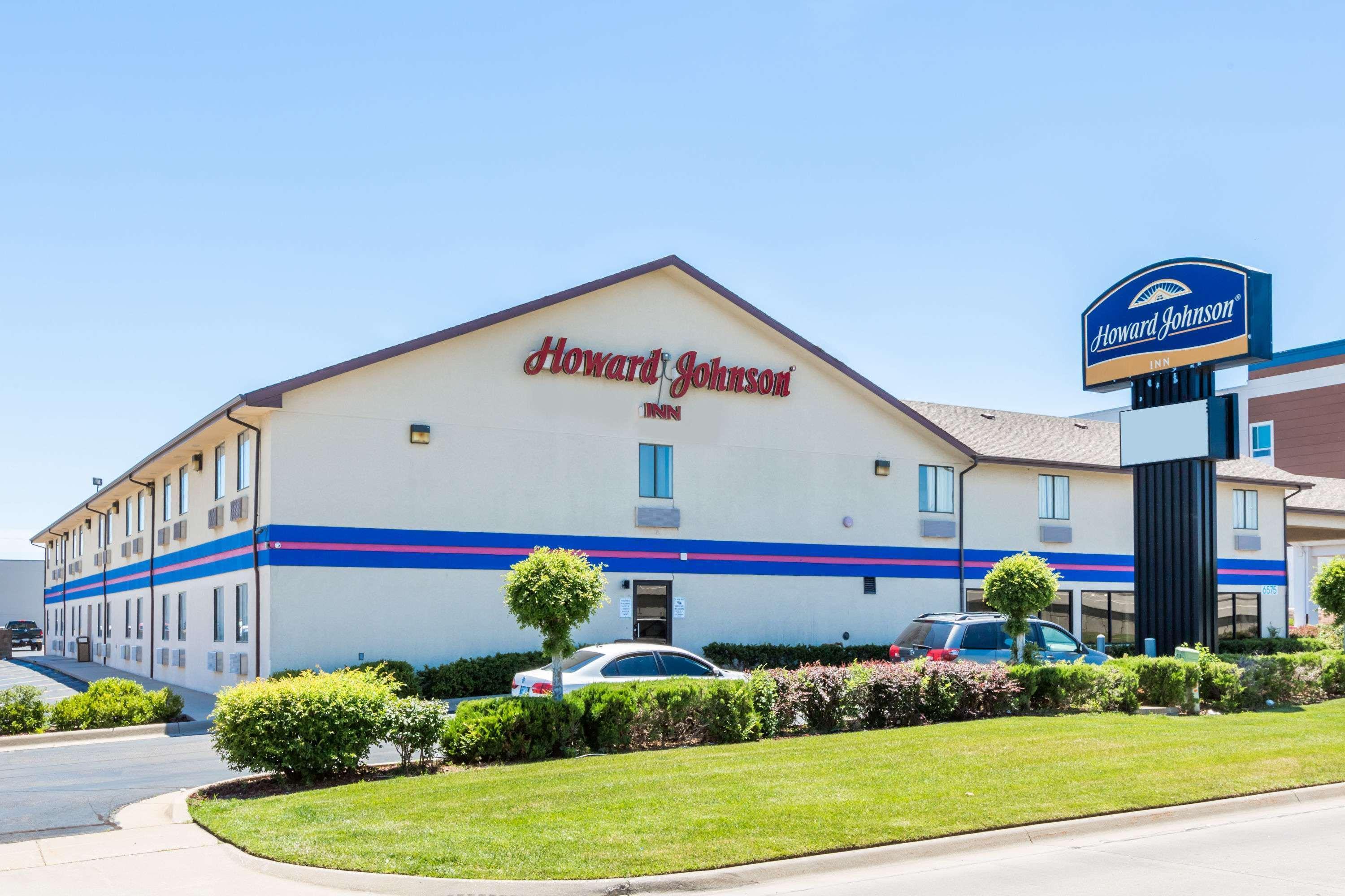 Howard Johnson By Wyndham Wichita Airport מראה חיצוני תמונה