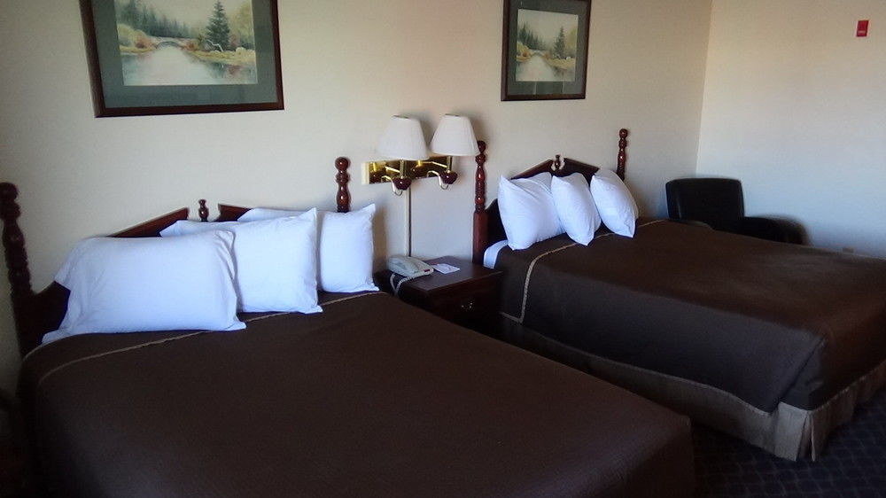 Howard Johnson By Wyndham Wichita Airport מראה חיצוני תמונה