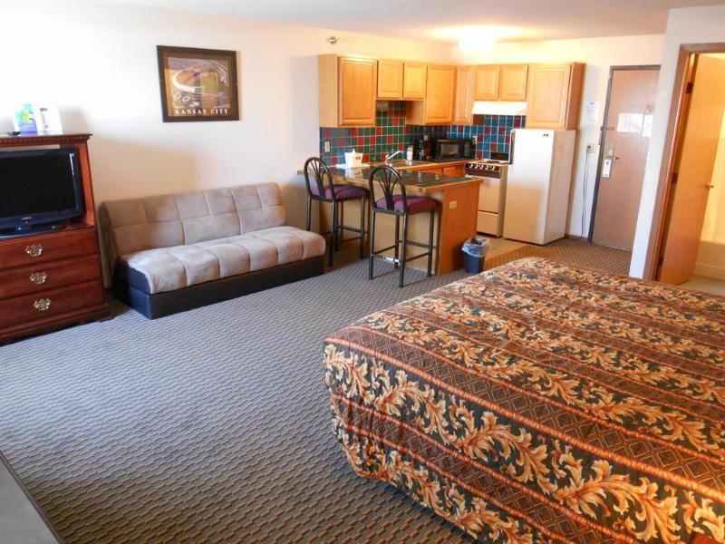 Howard Johnson By Wyndham Wichita Airport מראה חיצוני תמונה